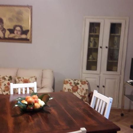 Serenella Apartment Lucca Buitenkant foto