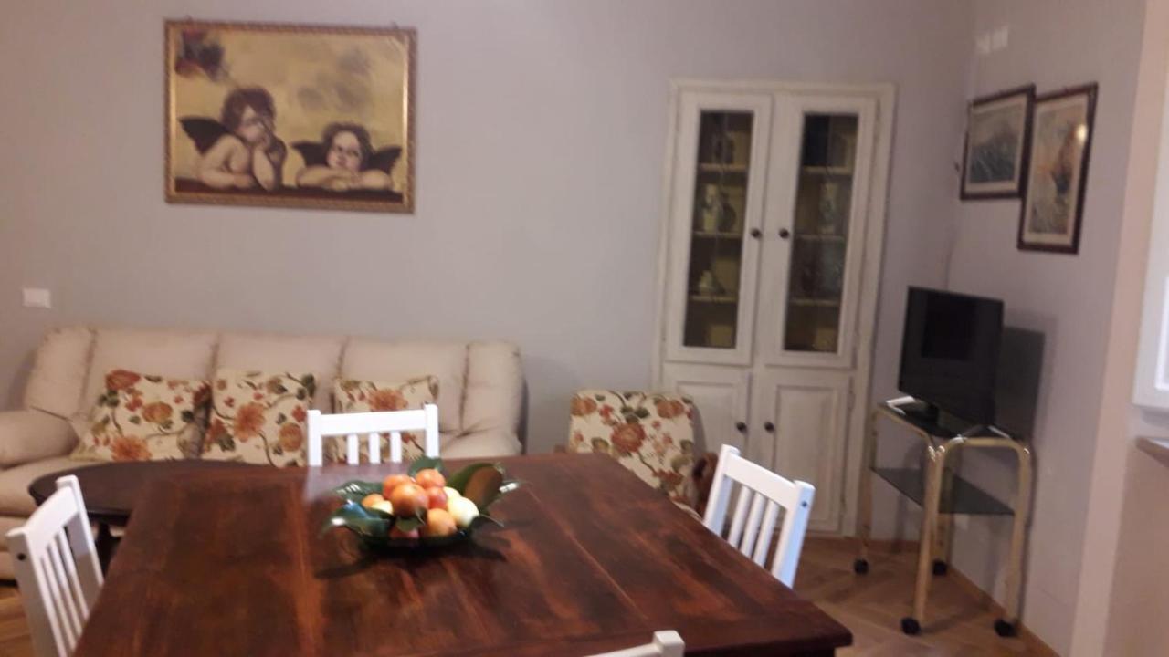 Serenella Apartment Lucca Buitenkant foto
